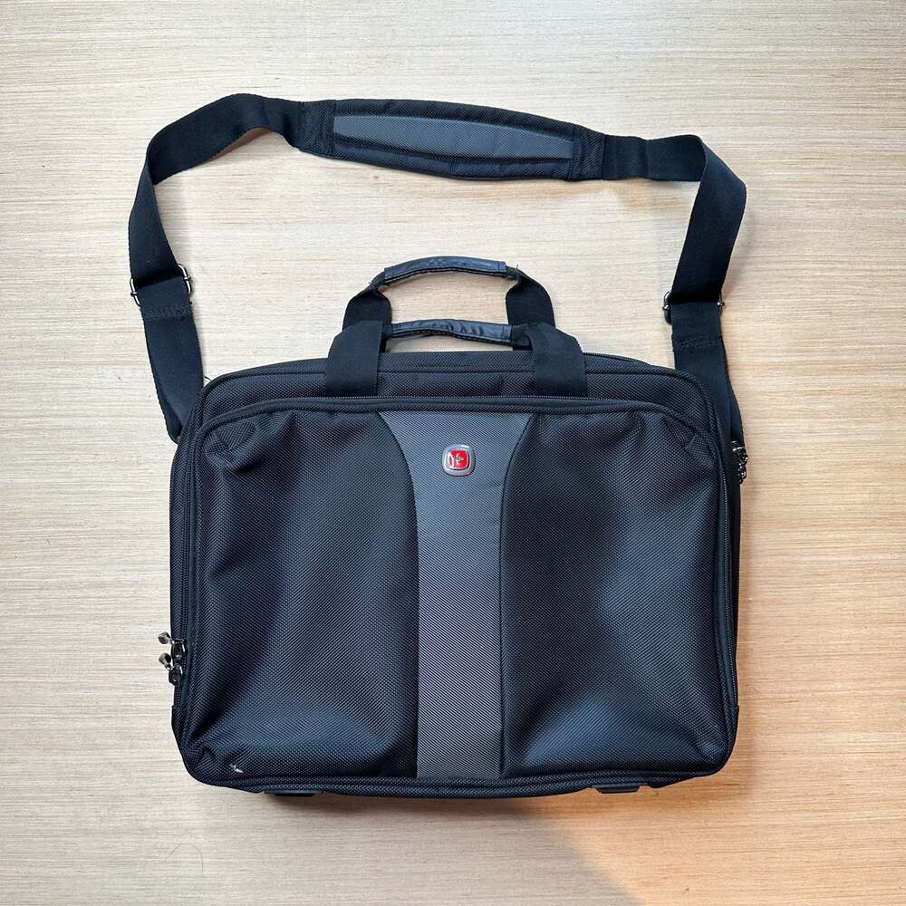 Wenger Legacy 15.6-inch Double Gusset Laptop Briefcase with Organizer